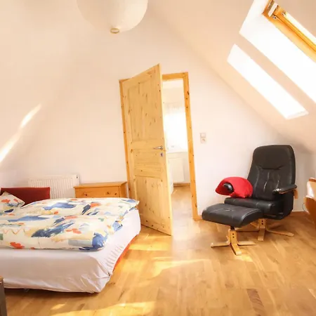 Stiegenstübchen Am Weinberg Apartment *